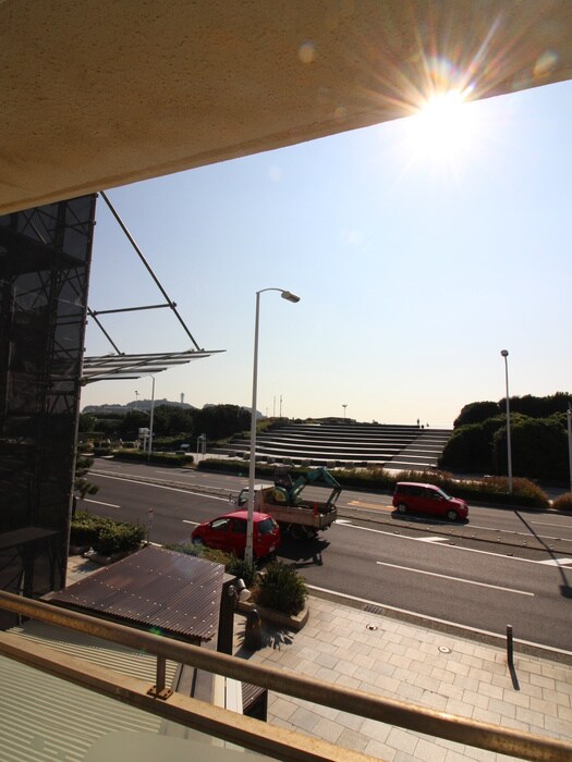 物件内観写真11　(室内からの展望)