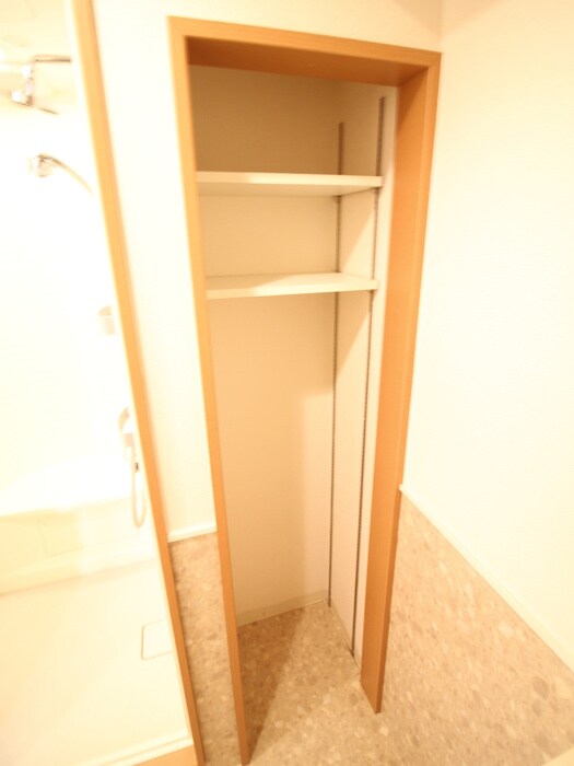 物件内観写真16　(収納)