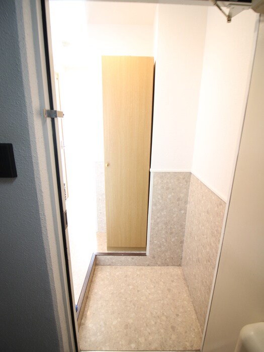 物件内観写真19　(玄関)