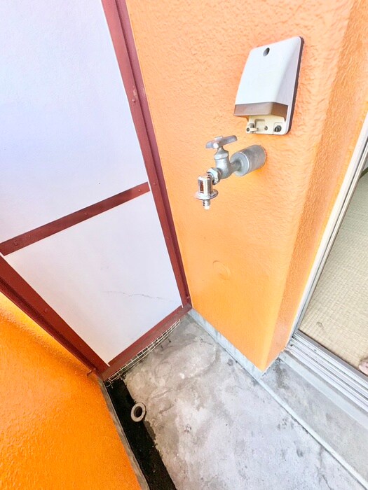 物件内観写真15　(洗濯機置場)