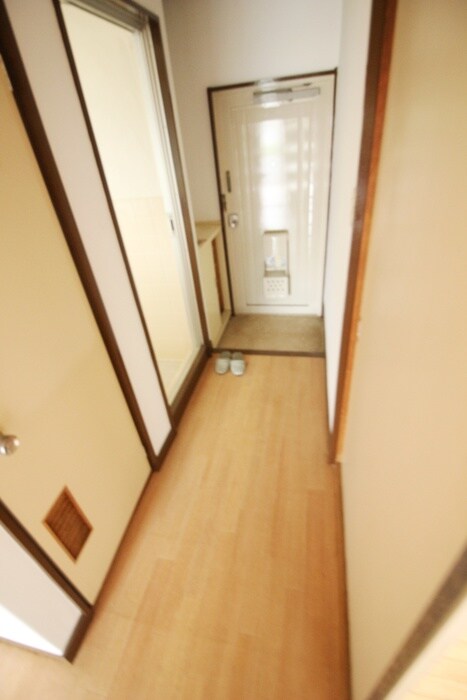 物件内観写真17　(廊下)