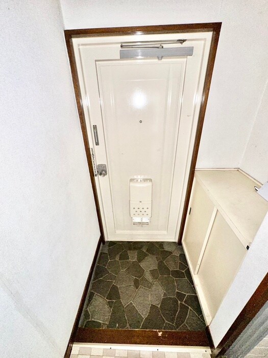 物件内観写真19　(玄関)