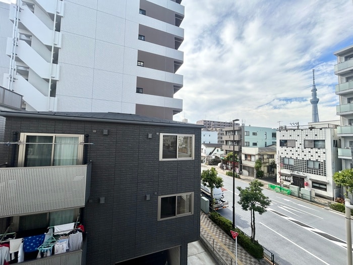 物件内観写真18　(室内からの展望)