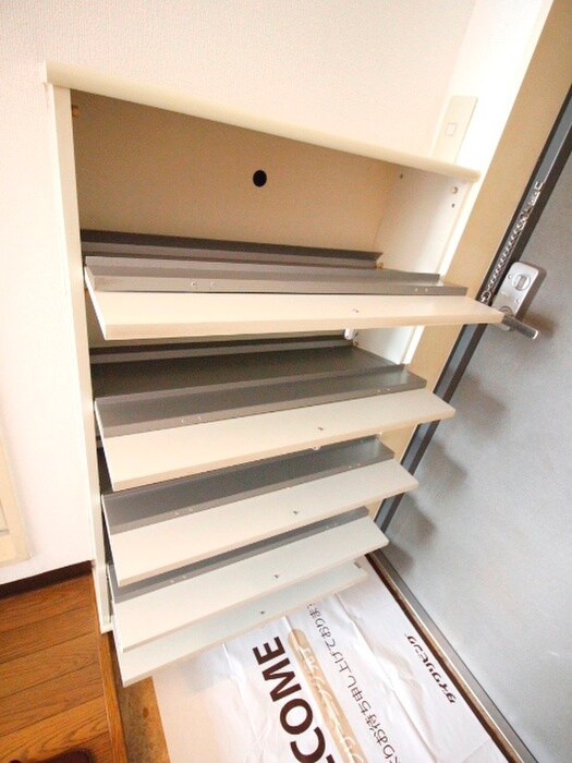 物件内観写真14　(靴箱)