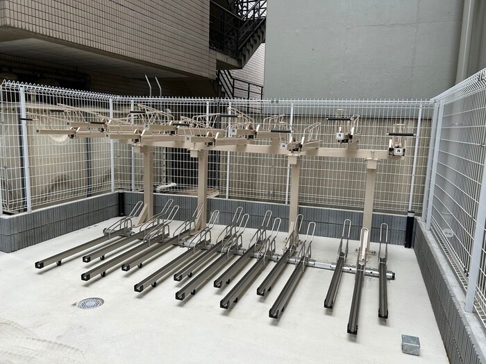 物件外観写真3　(駐輪場)