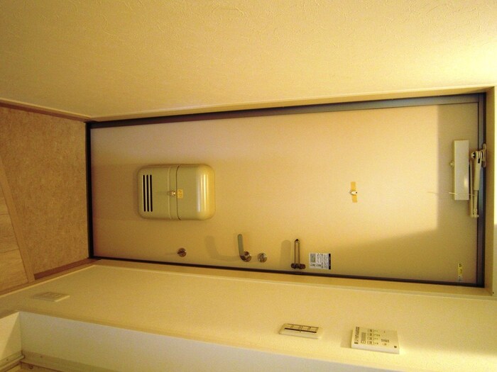物件内観写真7　(玄関)