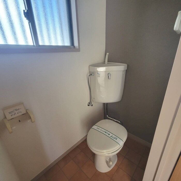 物件内観写真14　(トイレ)