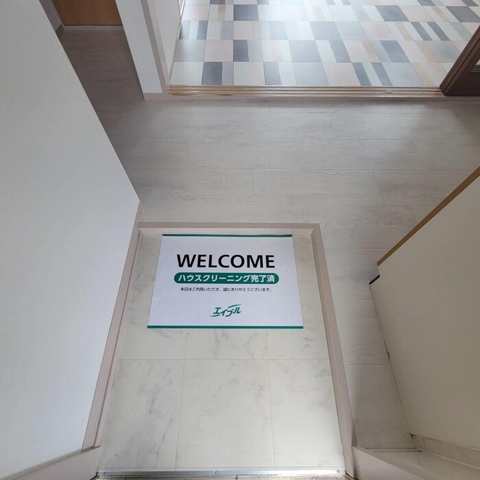 物件内観写真19　(玄関)