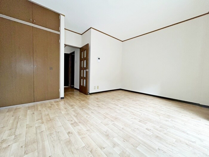 物件内観写真10　(居室)