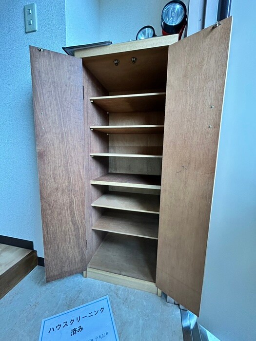 物件内観写真12　(靴箱)