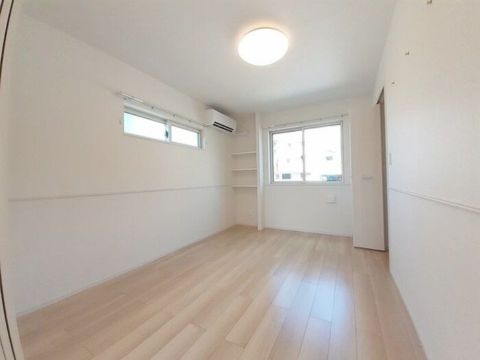 物件内観写真11　(内観写真)