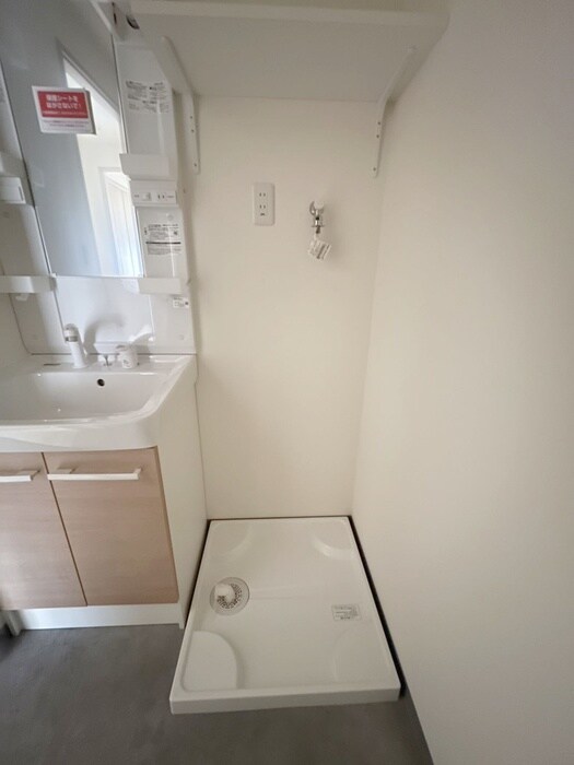 物件内観写真16　(洗濯機置場)