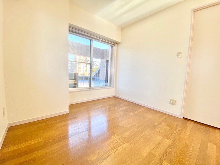 物件内観写真6　(居室)