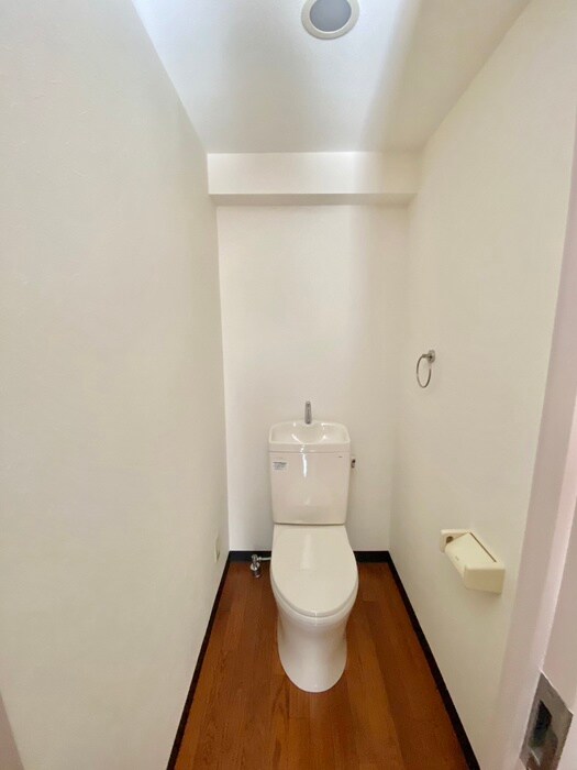 物件内観写真9　(トイレ)