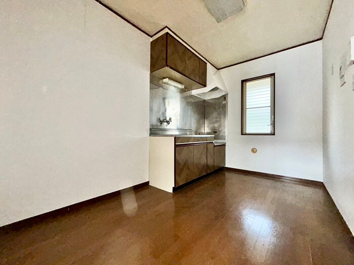 物件内観写真10　(居室)