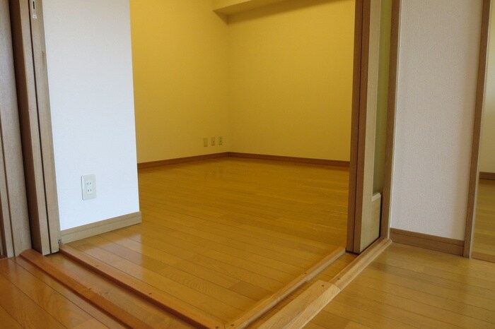 物件内観写真10　(居室)