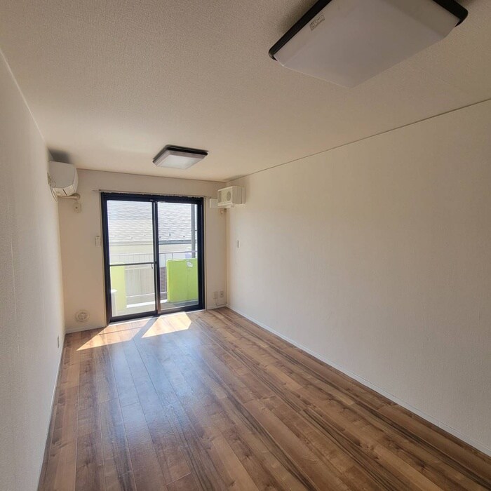 物件内観写真10　(居室)