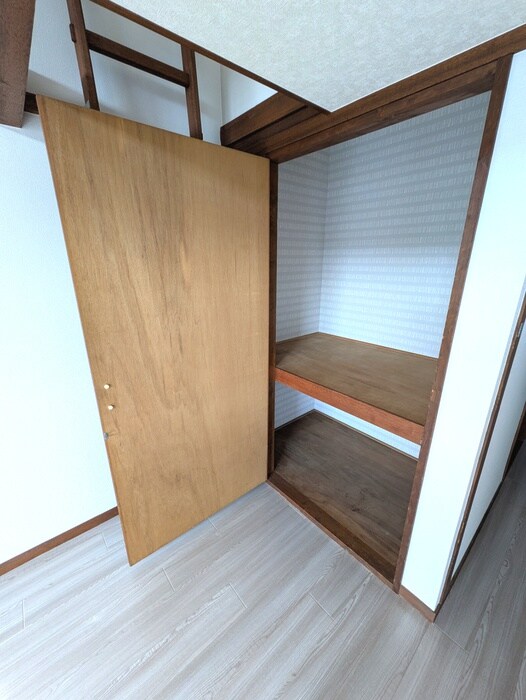 物件内観写真12　(収納)