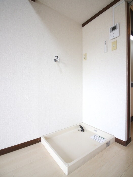 物件内観写真19　(洗濯機置場)