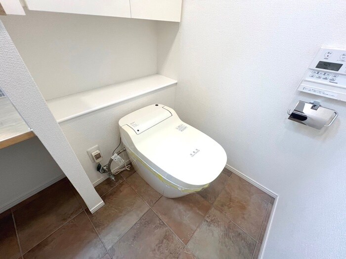 物件内観写真14　(トイレ)