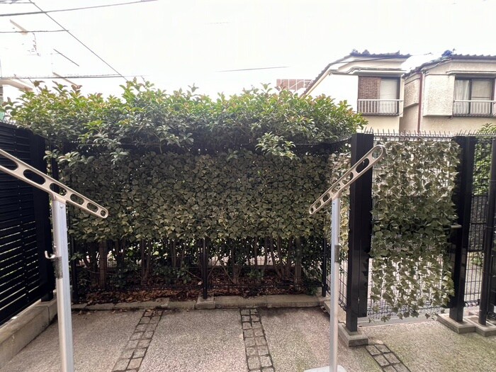 物件内観写真21　(室内からの展望)