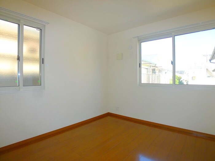 物件内観写真10　(居室)