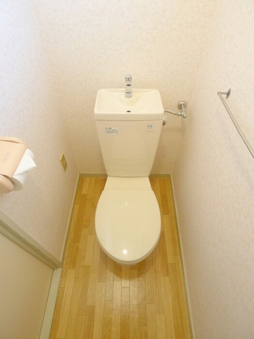 物件内観写真10　(トイレ)