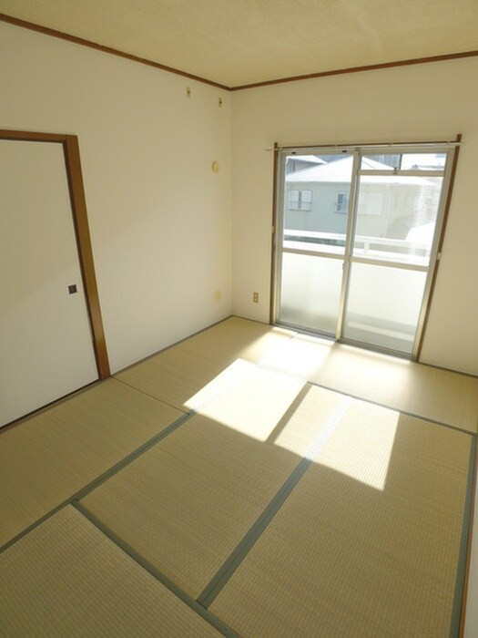 物件内観写真13　(居室)