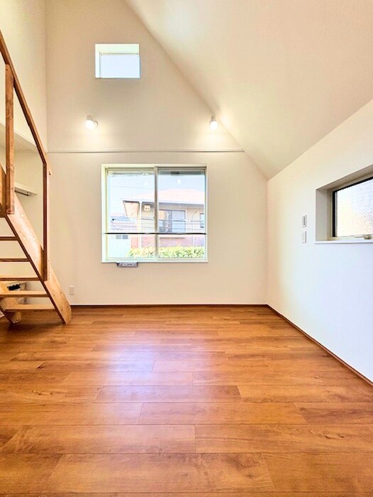 物件内観写真9　(居室)