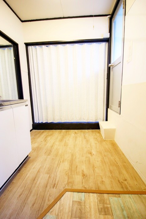 物件内観写真9　(廊下)