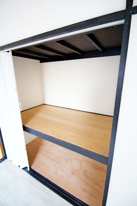 物件内観写真12　(収納)