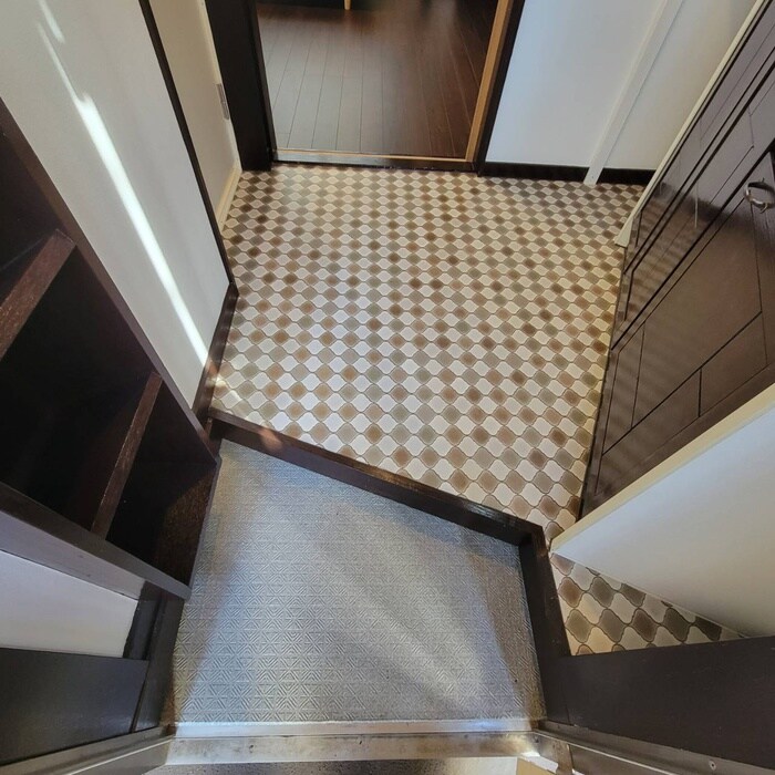 物件内観写真15　(玄関)