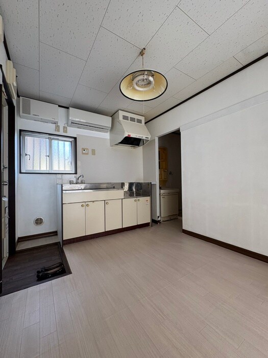 物件内観写真15　(靴箱)