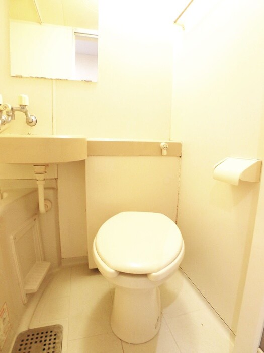 物件内観写真12　(トイレ)