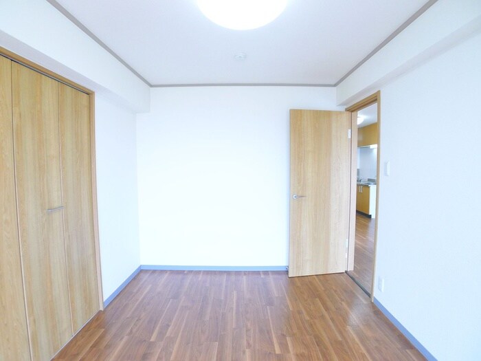 物件内観写真8　(内観写真)