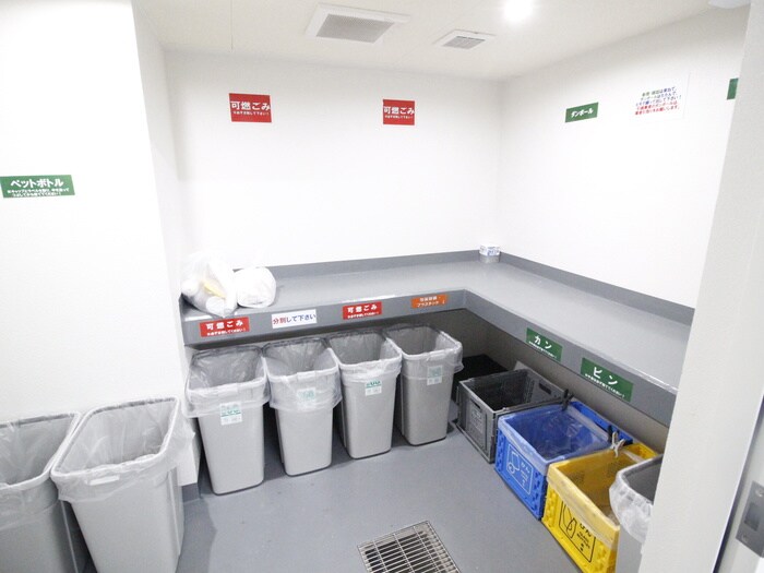 物件外観写真6　(建物設備)