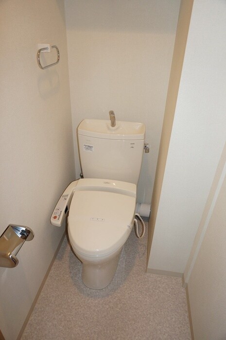 物件内観写真14　(トイレ)