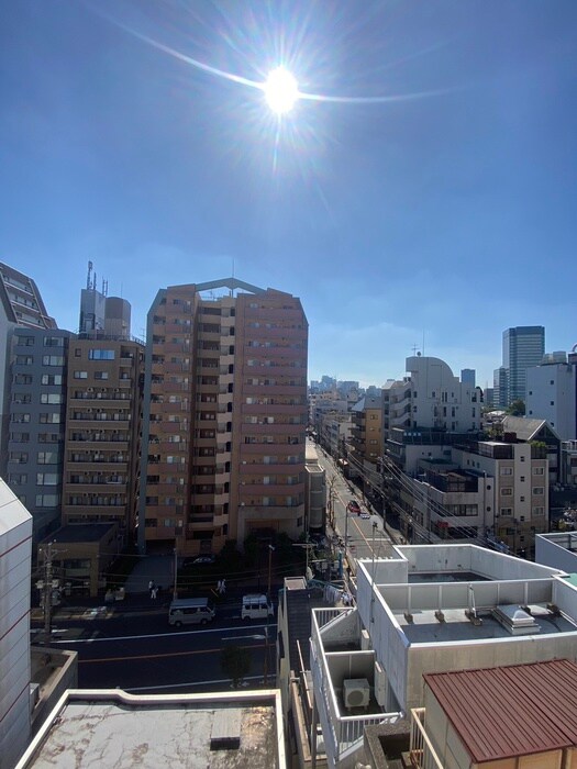 物件内観写真16　(室内からの展望)