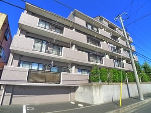 ハウスコラソン外観写真