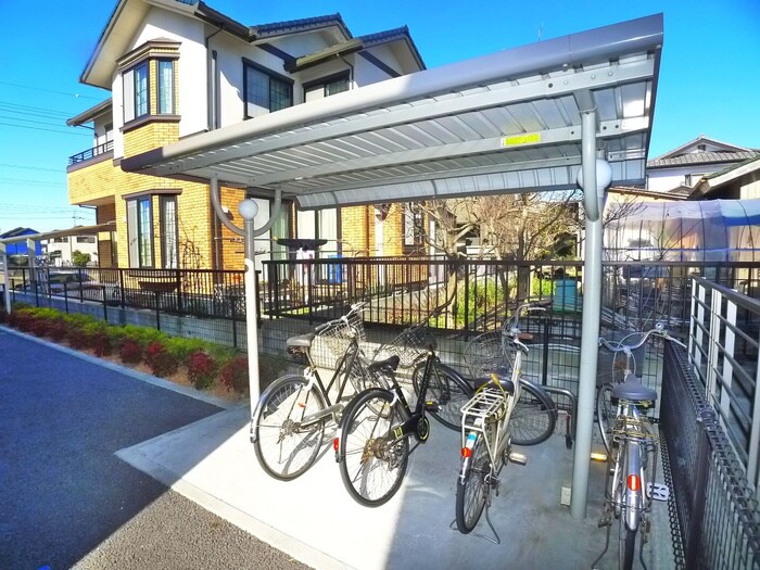 物件外観写真5　(駐輪場)