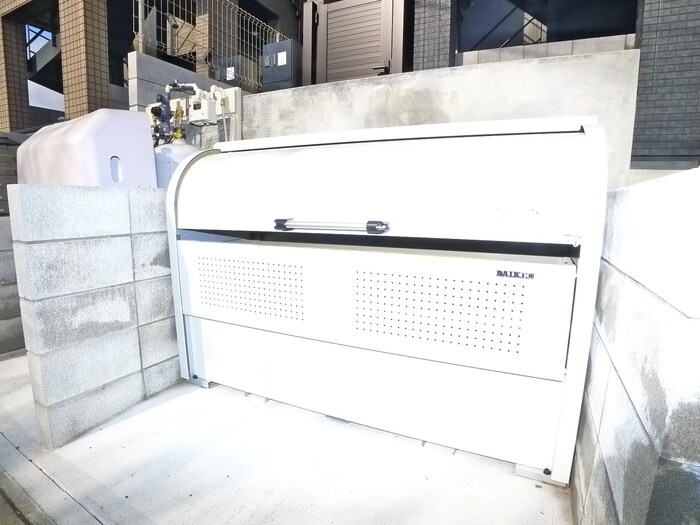 物件外観写真4　(建物設備)