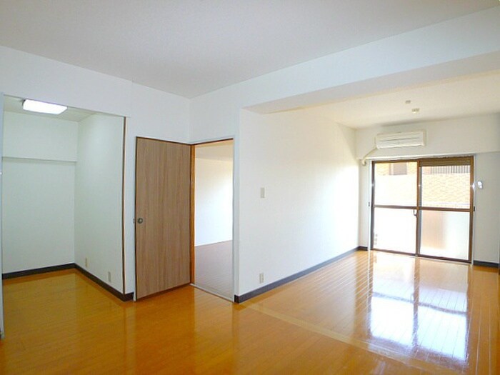 物件内観写真8　(内観写真)