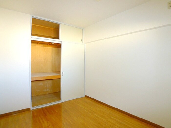 物件内観写真18　(収納)