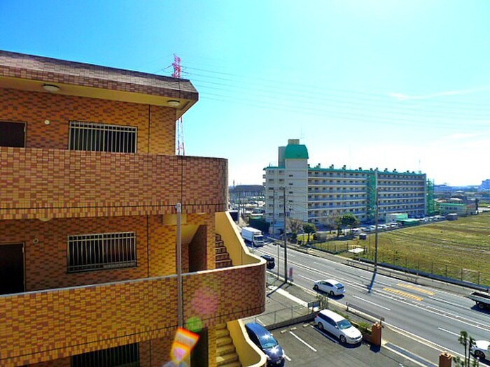 物件内観写真22　(室内からの展望)