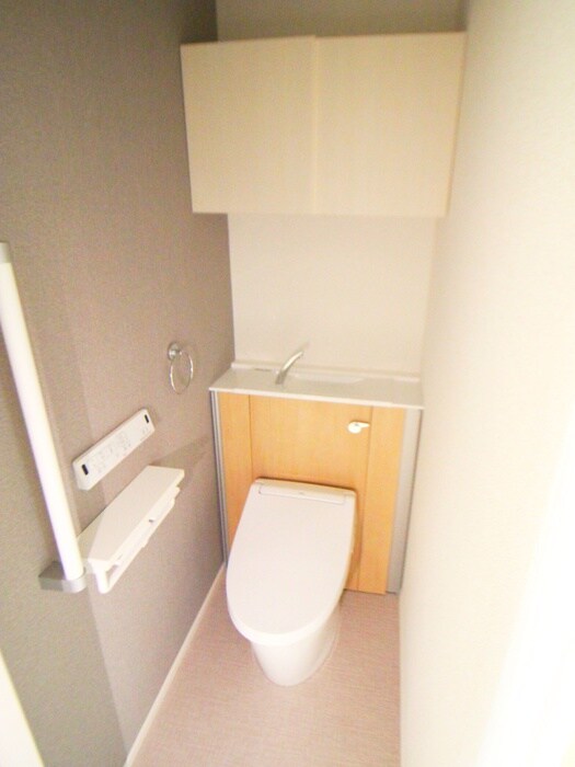 物件内観写真15　(トイレ)