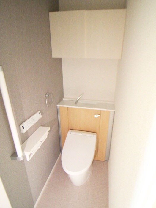 物件内観写真15　(トイレ)