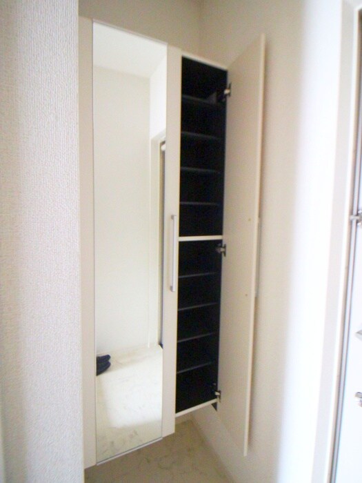 物件内観写真19　(靴箱)