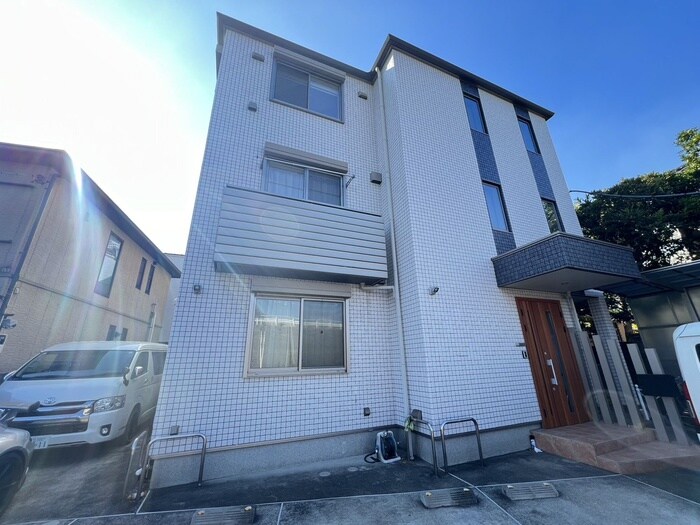 物件外観写真1　(外観写真)