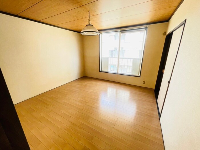 物件内観写真14　(居室)