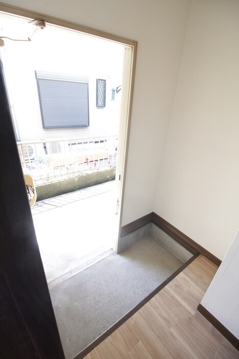 物件内観写真15　(玄関)
